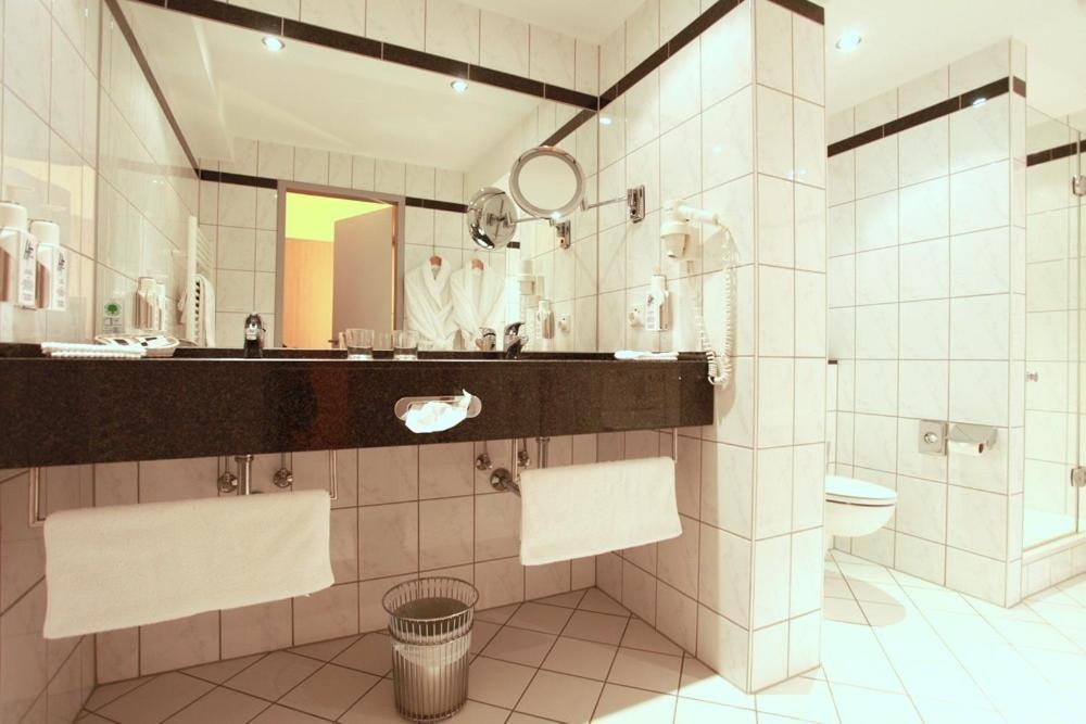 Hotel Friederichs Duisburg Room photo